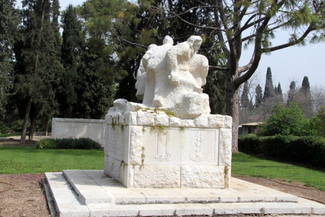 כפר יהושוע - בתיה לישנסקי