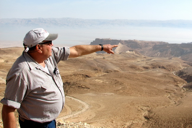 איתן גולן